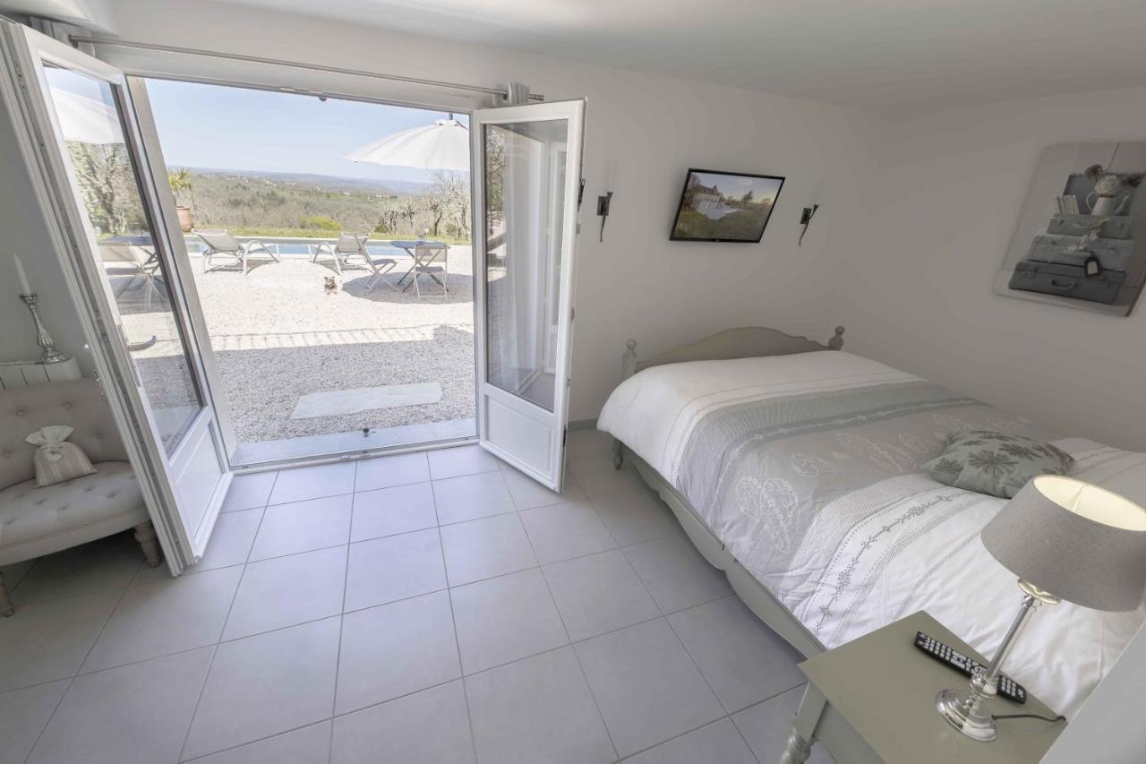 Domaine La Garenne Bed & Breakfast Reilhaguet Eksteriør bilde